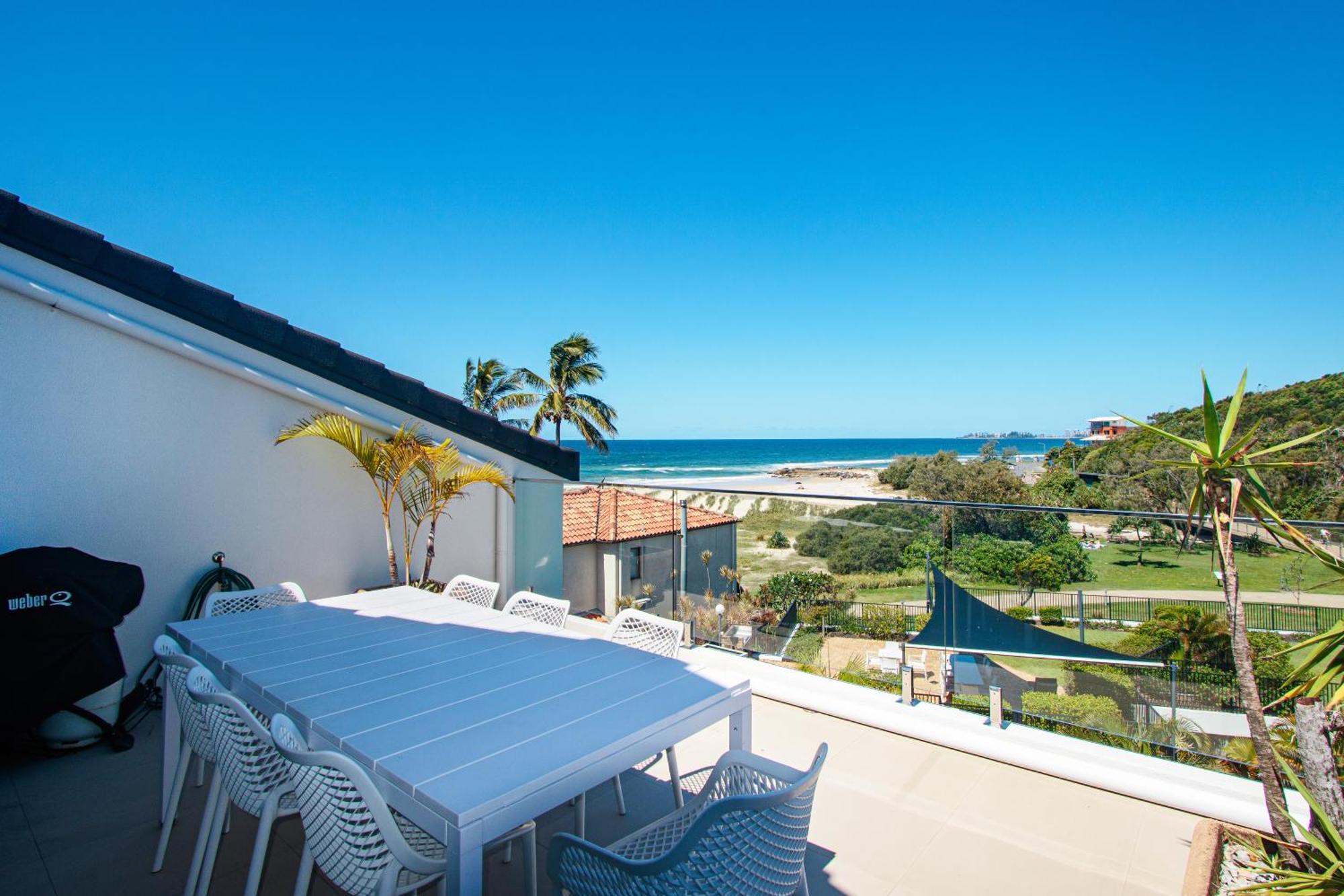 Sandcastles On Currumbin Beachfront, Гоулд Коуст Екстериор снимка